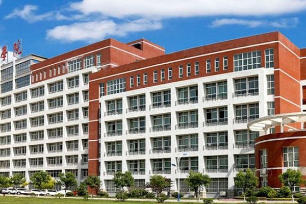 潍坊焦作工贸职业学院